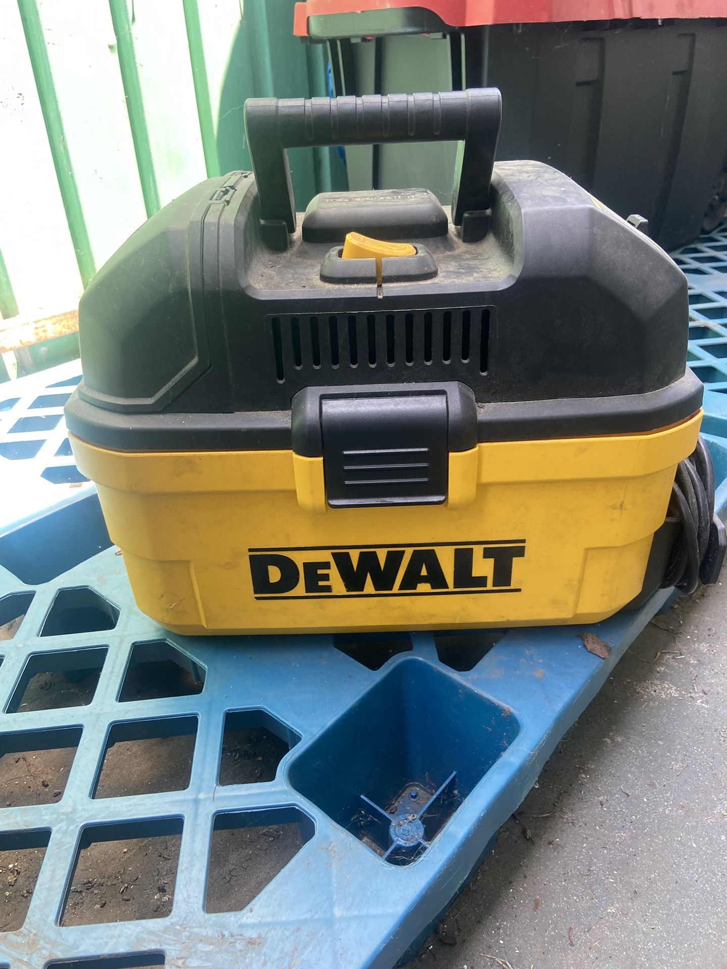 Dewalt Vacuum