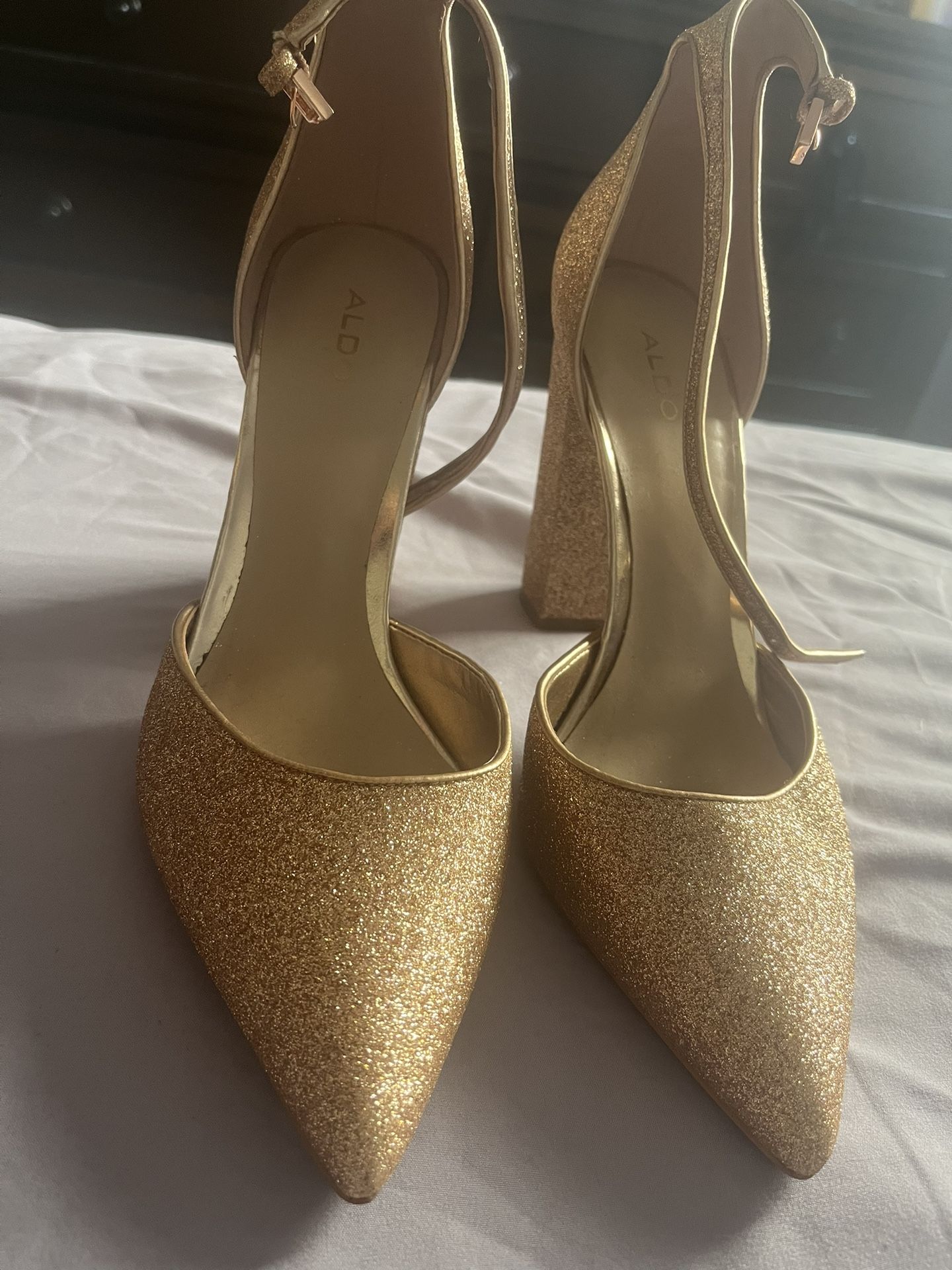 Also Champagne Pink Heals