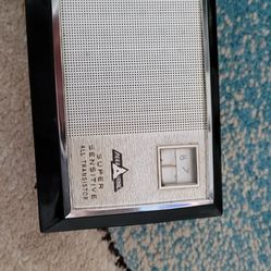 Vintage Transister Radio