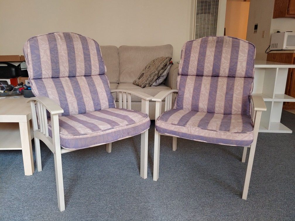Patio Chair Set Freshly Cleaned