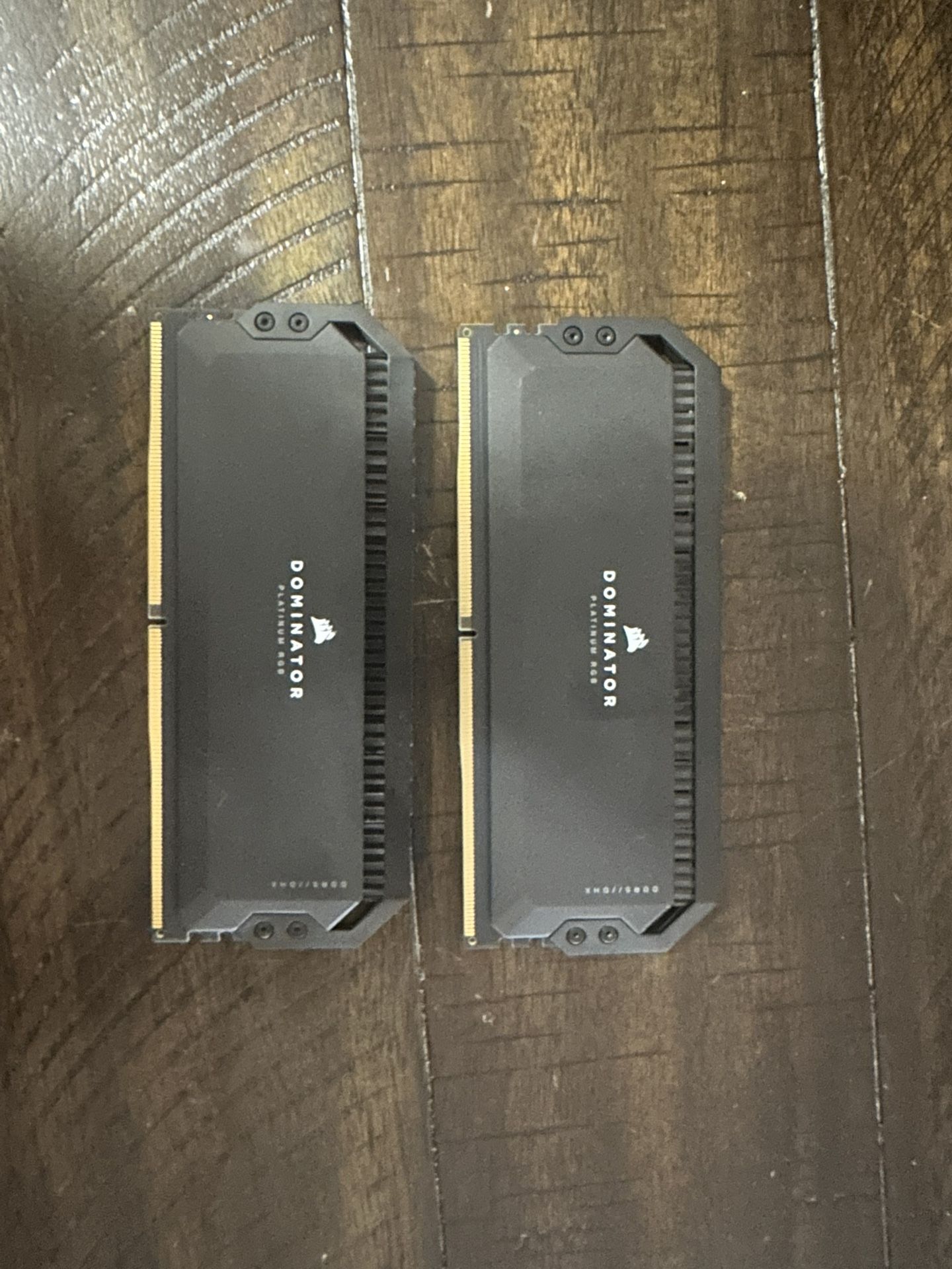 Corsair DOMINATOR PLATINUM RGB 5600 MHz 32GB (2x16GB) DDR5 DRAM Memory