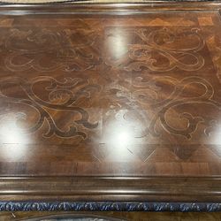 Coffee/ Cocktail Table 