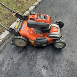 Husqvarna HU800AWDH Lawn Mower for Sale in East Northport