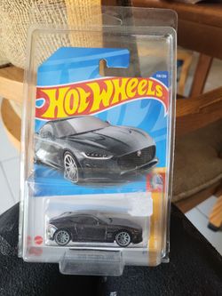 Hot wheels 2020 jaguar f-type STH