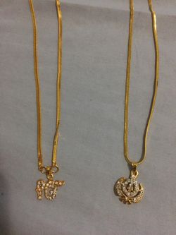 Faux Sikh locket and chain