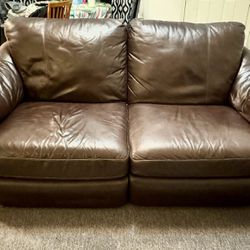 Used Leather Couch/Loveseat in Good Condition