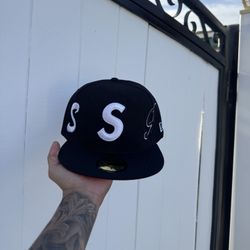 Supreme Hat 