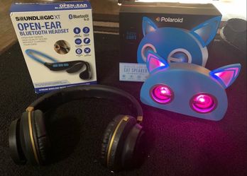 Bluetooth speakers - headphones new in box