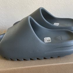 Adidas Yeezy Slides Size 5