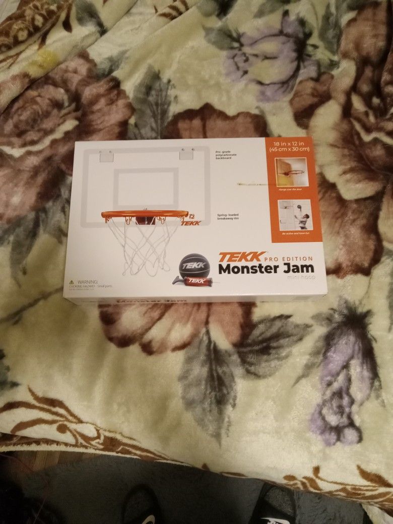 Mini Basketball Hoop