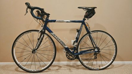 Cannondale R1000 Caad8 Road Bike