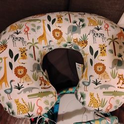 Boppy Pillow & Wipes Warmer