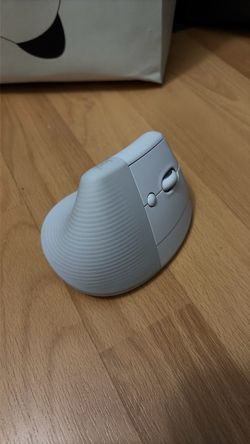 Logitech Lift Mouse