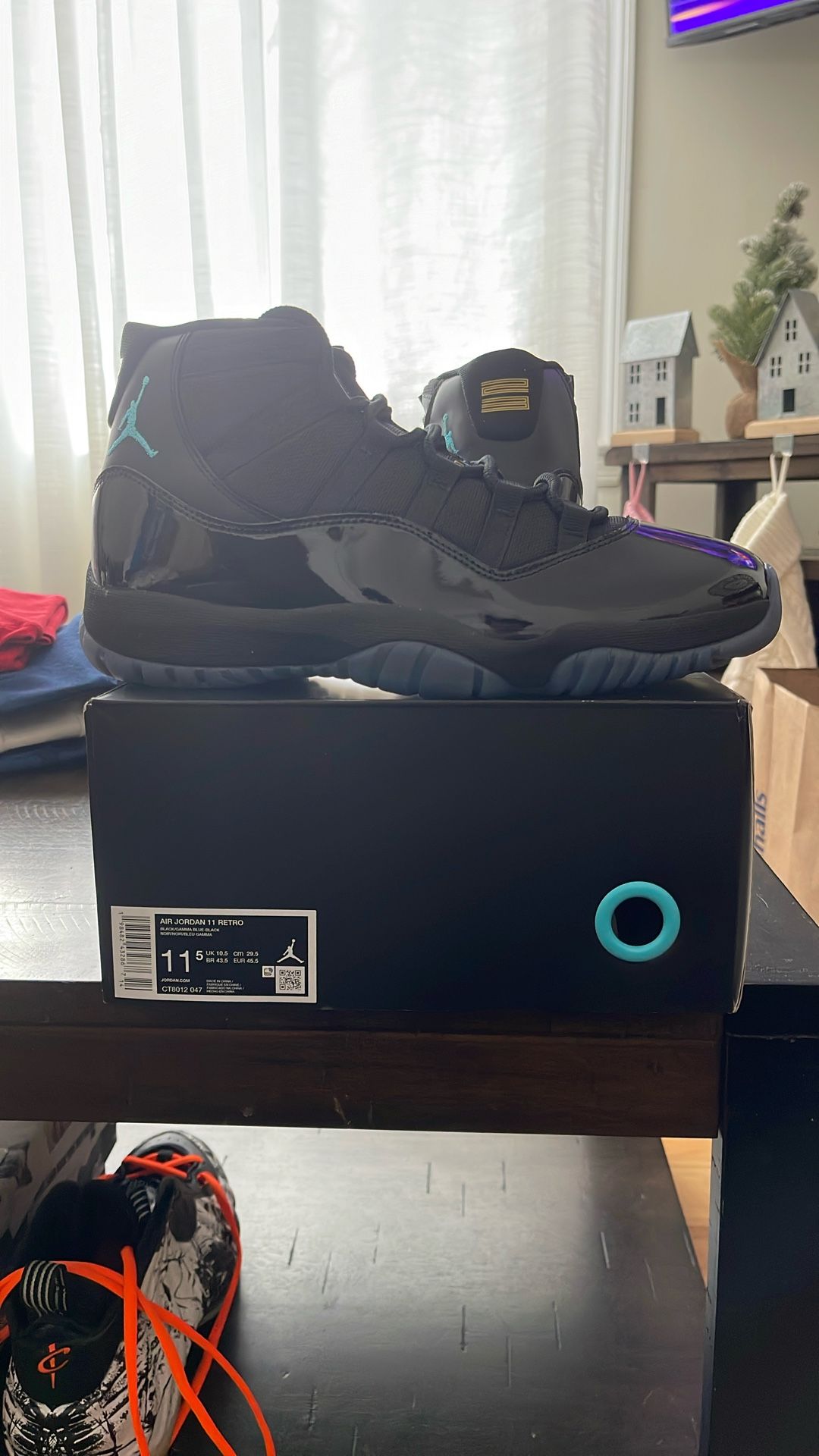 AIR JORDAN 11 RETRO GAMMA!! SIZE 11.5 WITH RECEIPT PERFECT CHRISTMAS GIFT