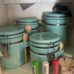 Four Sizes Storage Containers