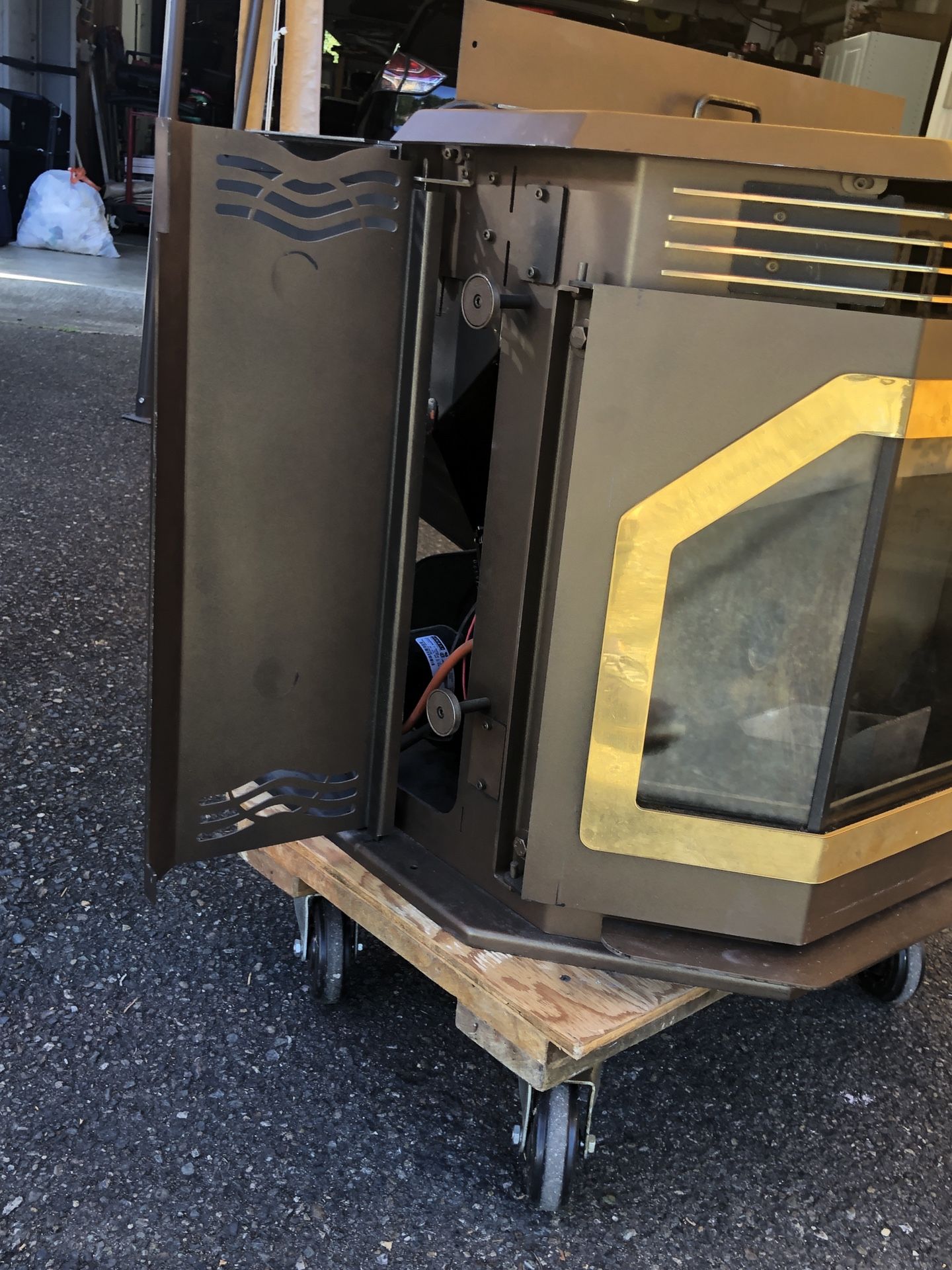 Country Pellet Stove Insert for Sale in WA OfferUp