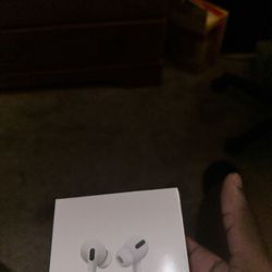 AirPods Pro (SEALED IN BOX)