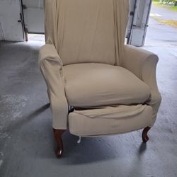 Wingback Recliner Chair 