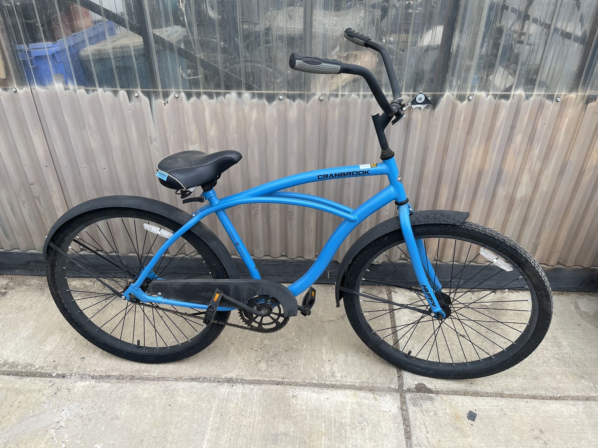 Beach cruiser bike