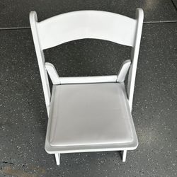 Comseat White Resin Chair