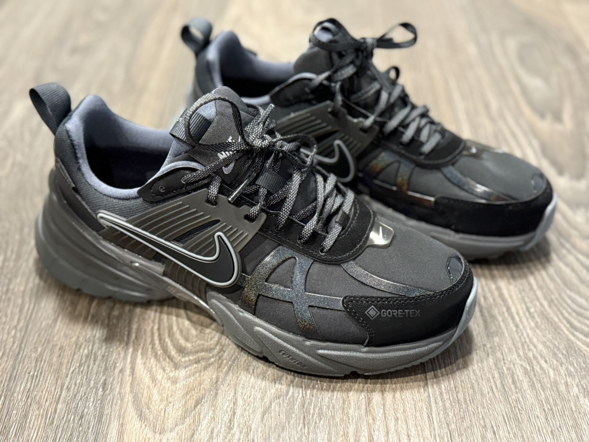 Women’s Nike Gore-Tex Waterproof Sneakers