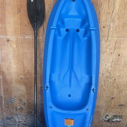 Lifetime Wave Kaiak with Rowing