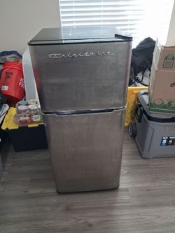 Mini frigidaire fridge& freezer