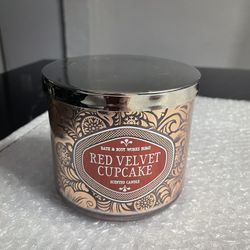 Bath & Body Works Home RED VELVET CUPCAKE Candle