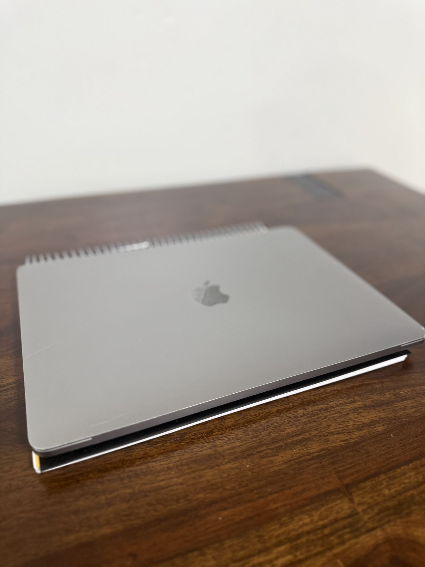💻 2019 MacBook Pro – 13” | 2.3GHz i5 | 512GB SSD | 8GB RAM – Excellent Condition