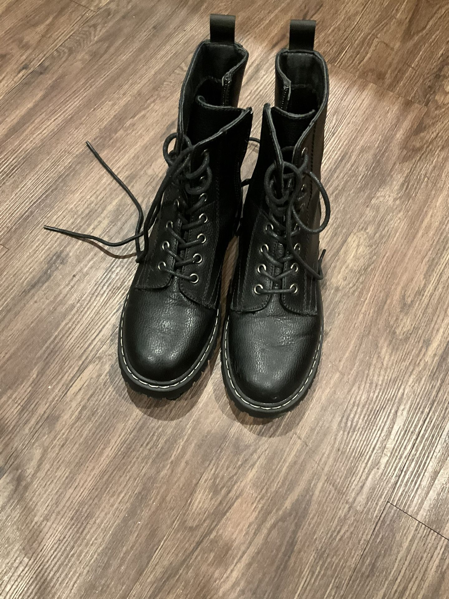 Women’s Black Union Bay Boots