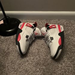 Jordan 4