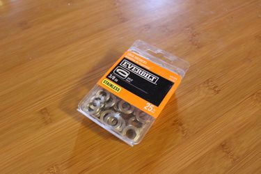 Everbilt 3/8" split lock washers! $3