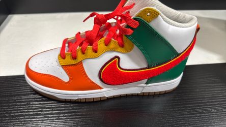Nike SB Dunk High Multicolor Sneaker
