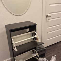 Ikea trones for sale hotsell
