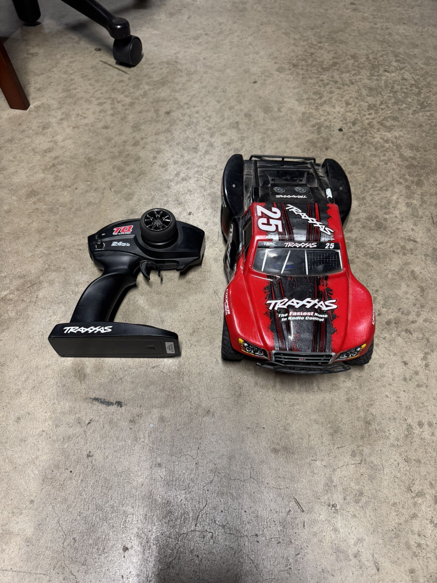 Slash® 4X4 Performance in Smaller 1/16 Scale, with High-Torque Titan 550 Power