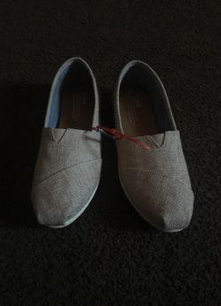 Toms