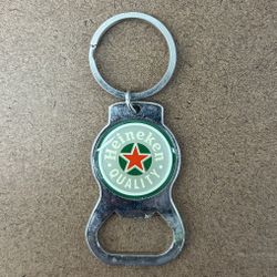 Vintage HEINEKEN “Heineken Quality” Bottle Opener/Keychain(pre-owned)