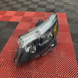 Left Headlight for Mercedes Metris