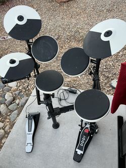 Roland TD-4KP V-Drums Portable Electronic Drum Kit