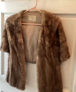 Elegant Fur Shawl/Cape/Wrap 