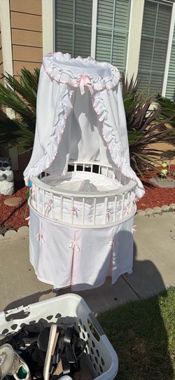 Baby crib