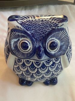 Vintage Blue and White Ceramic Owl Figurine with Intricate Feather Patterns