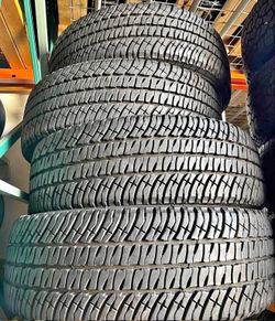 275/65/20 Michelin Selling a set of 4 tires in excellent condition 🫡