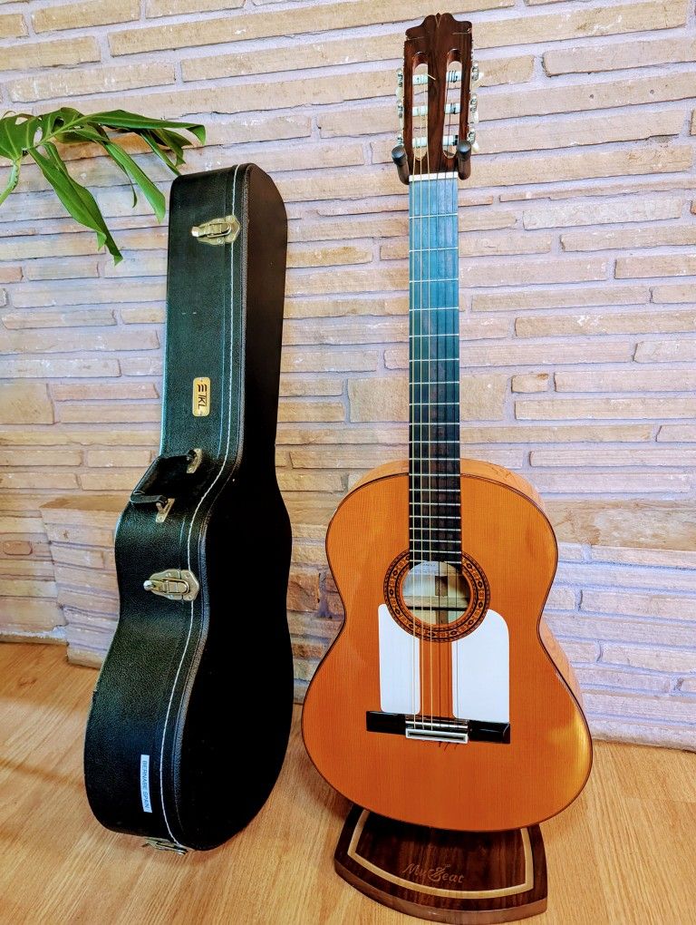 Made in Spain Vintage Paulino Bernabe Flamenco Guitar