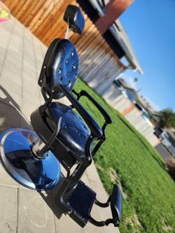 Black Barber Chair