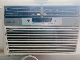 Frigidaire Window Mounted Digital Ac Unit