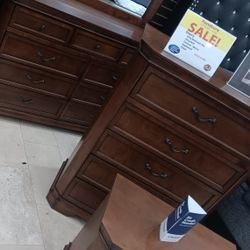 *Bedroom Special!!!*---Vintage Sherry Wood Bedroom Accent Sets---Now $799!!!---Delivery/$10 Down Financing😎