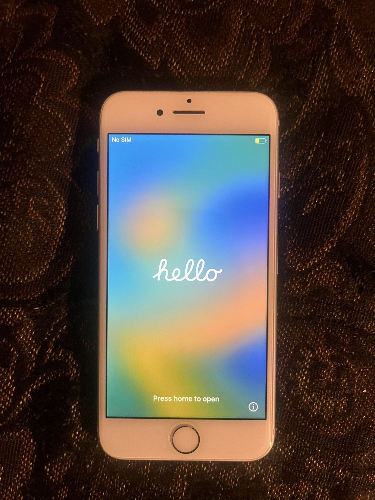iPhone 8 (Unlocked)