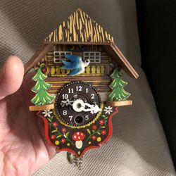 German Kitchen Small 5”x4”Moving Bird Clock Linden Germany