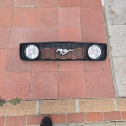 Mustang Grille 05-09